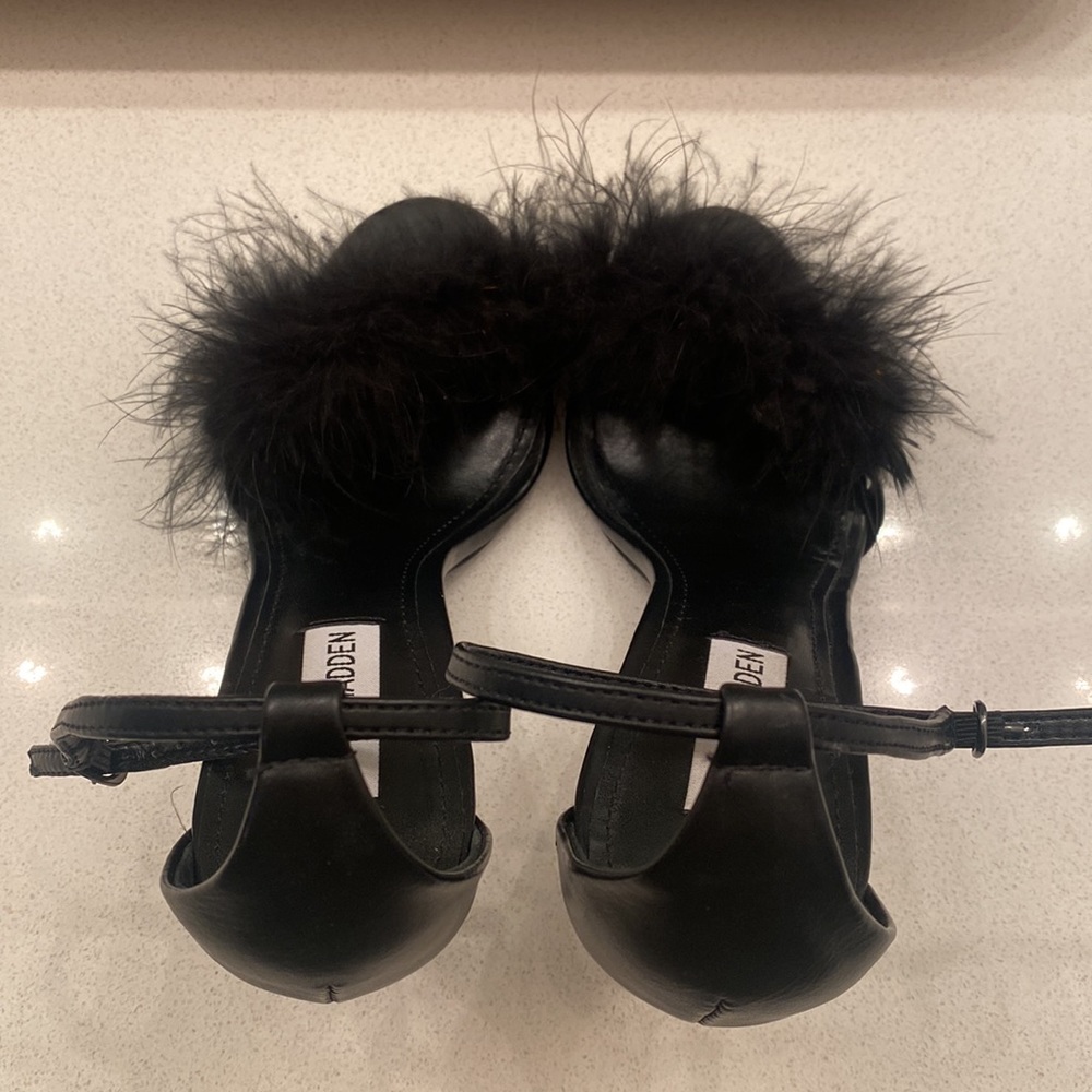 Steve Madden Feather Heel - Picture 4 of 6